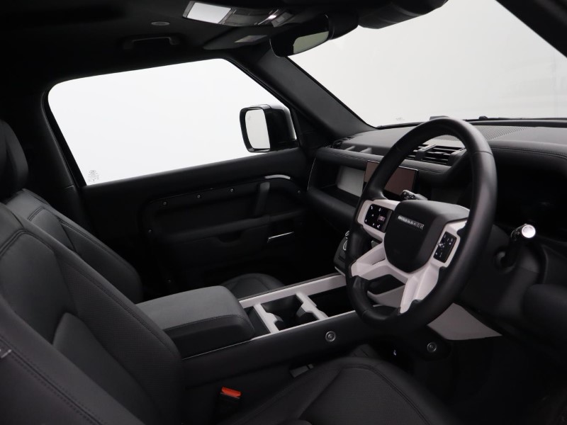 Used Land Rover Defender 2024 for sale - 77762971: Photo 9