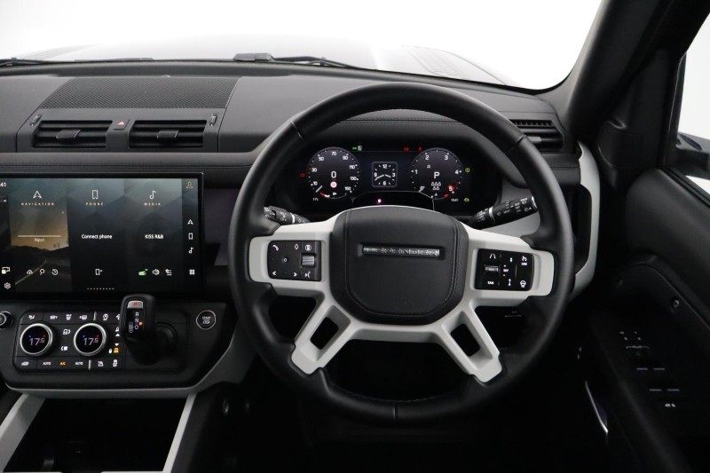 Used Land Rover Defender 2025 for sale - 77965435: Photo 15