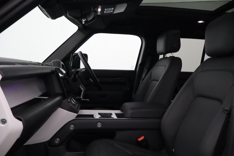 Used Land Rover Defender 2025 for sale - 77965435: Photo 3