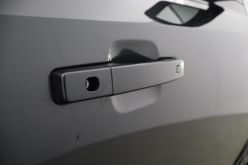 Used Land Rover Defender 2025 for sale - 77965435: Photo 35