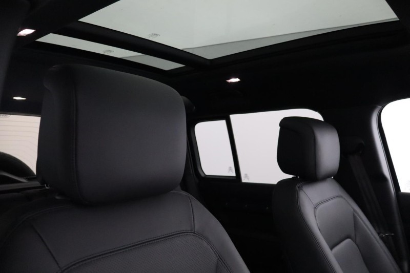 Used Land Rover Defender 2025 for sale - 77965435: Photo 39