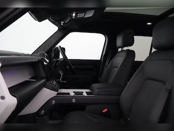 Used Land Rover Defender 2025 for sale - 77965435: Photo