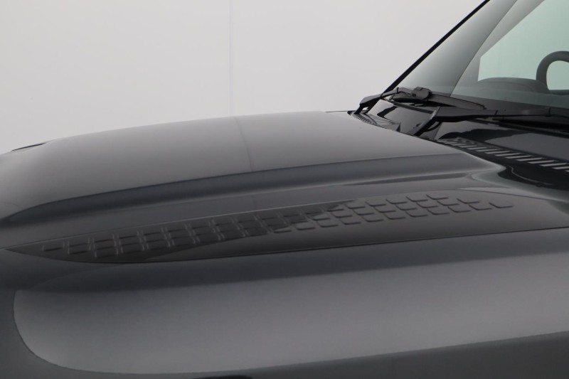 Used Land Rover Defender 2025 for sale - 77965435: Photo 41