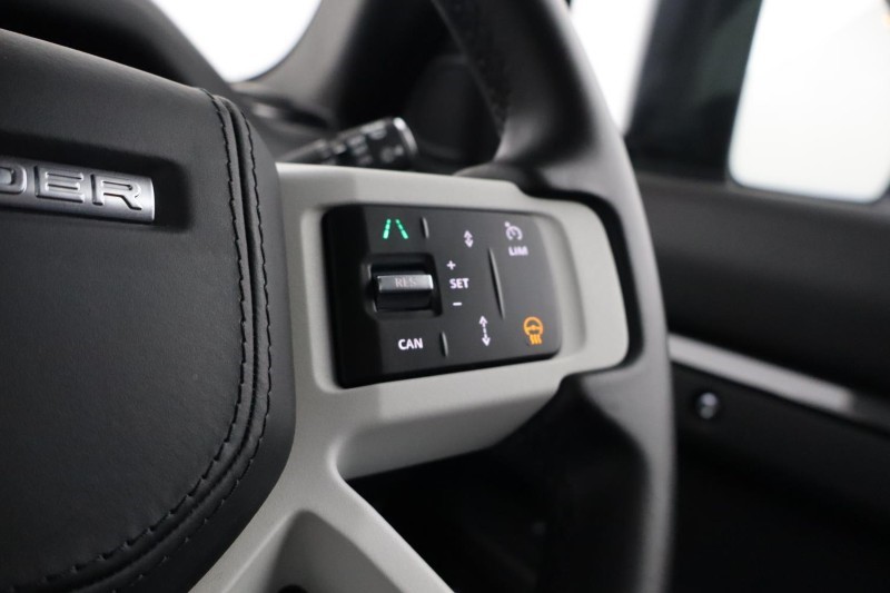 Used Land Rover Defender 2025 for sale - 77965435: Photo 43