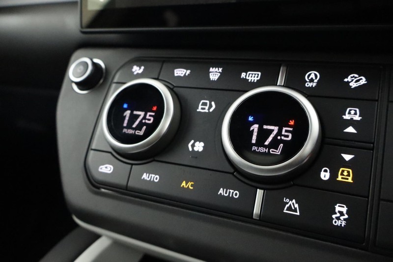 Used Land Rover Defender 2025 for sale - 77965435: Photo 45