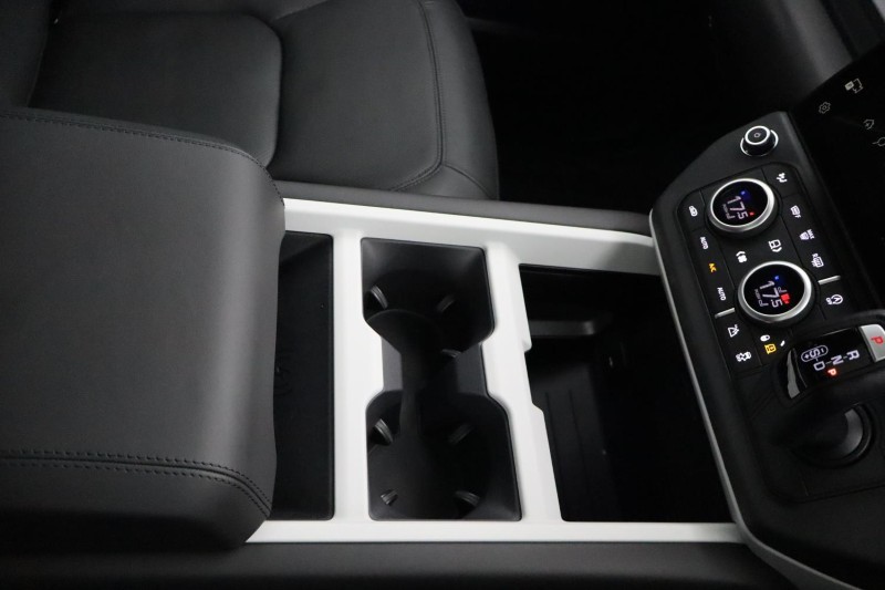 Used Land Rover Defender 2025 for sale - 77965435: Photo 55