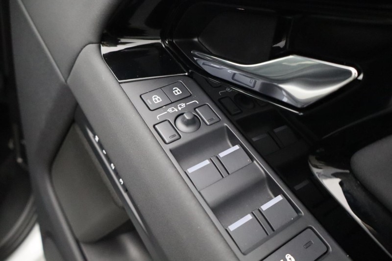 Used Land Rover Range Rover Evoque 2025 for sale - 77819274: Photo 36