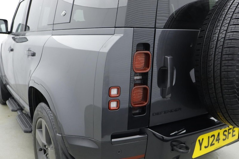 Used Land Rover Defender 2024 for sale - 77532252: Photo 19