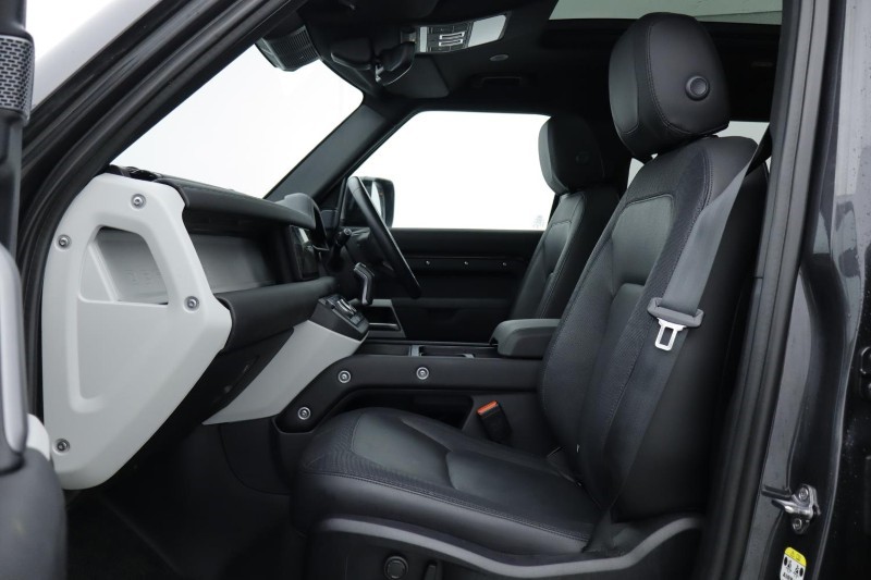 Used Land Rover Defender 2024 for sale - 77532252: Photo 3