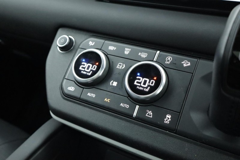 Used Land Rover Defender 2024 for sale - 77532252: Photo 31