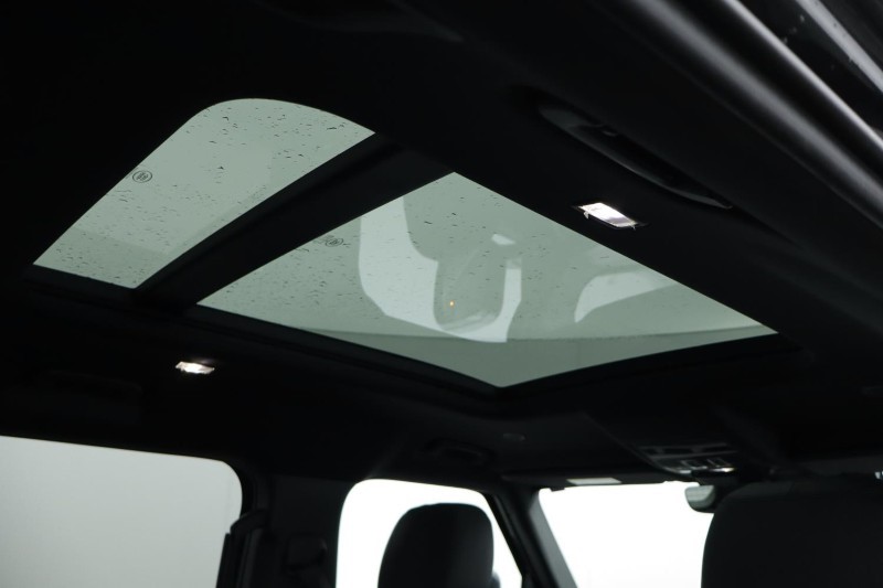 Used Land Rover Defender 2024 for sale - 77532252: Photo 44