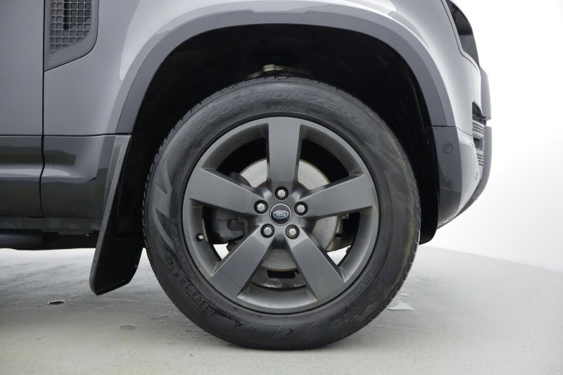 Used Land Rover Defender 2024 for sale - 77532252: Photo 8