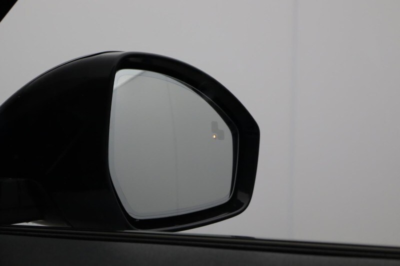 Used Land Rover Range Rover Velar 2023 for sale - 78176001: Photo 38