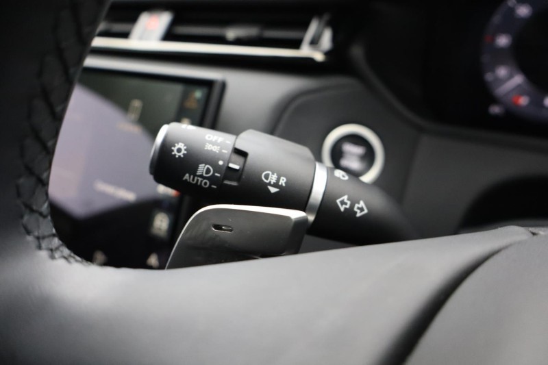 Used Land Rover Range Rover Velar 2023 for sale - 78176001: Photo 50