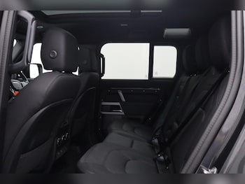 Used Land Rover Defender 2024 for sale - 79420943: Photo