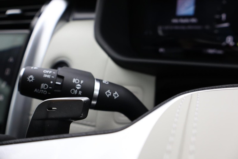 Used Land Rover Discovery 2025 for sale - 77918092: Photo 49