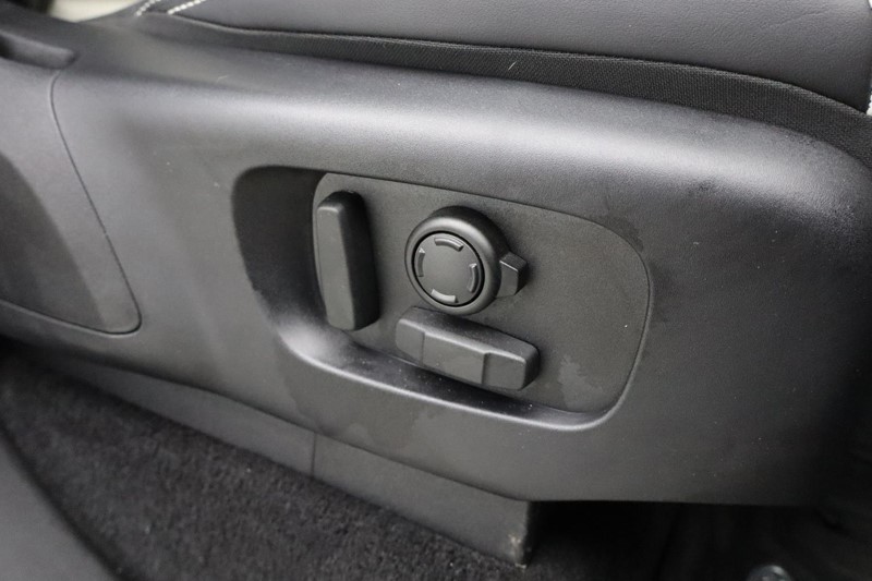 Used Land Rover Discovery 2025 for sale - 77300600: Photo 31