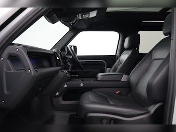 Used Land Rover Defender 2024 for sale - 78825963: Photo