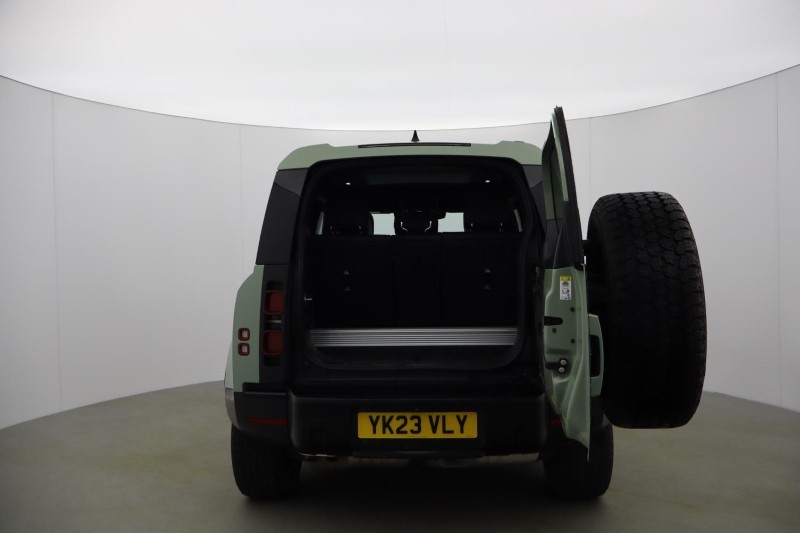 Used Land Rover Defender 2023 for sale - 77848220: Photo 10