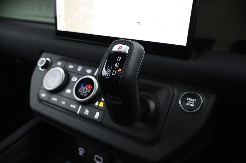 Used Land Rover Defender 2023 for sale - 77848220: Photo 13