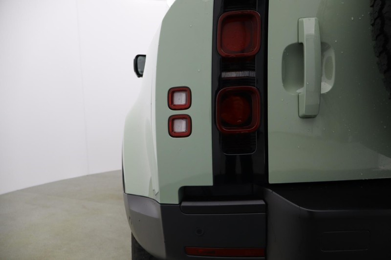 Used Land Rover Defender 2023 for sale - 77848220: Photo 19