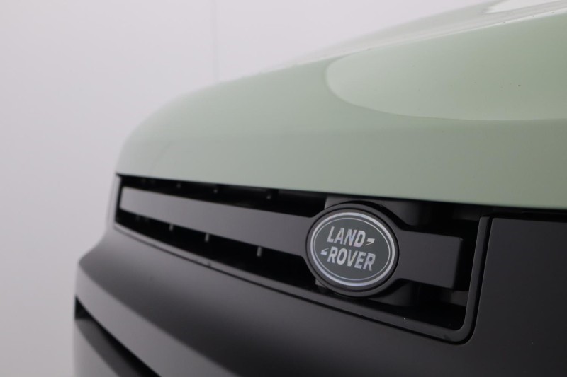 Used Land Rover Defender 2023 for sale - 77848220: Photo 40