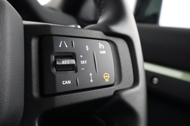 Used Land Rover Defender 2023 for sale - 77848220: Photo 45