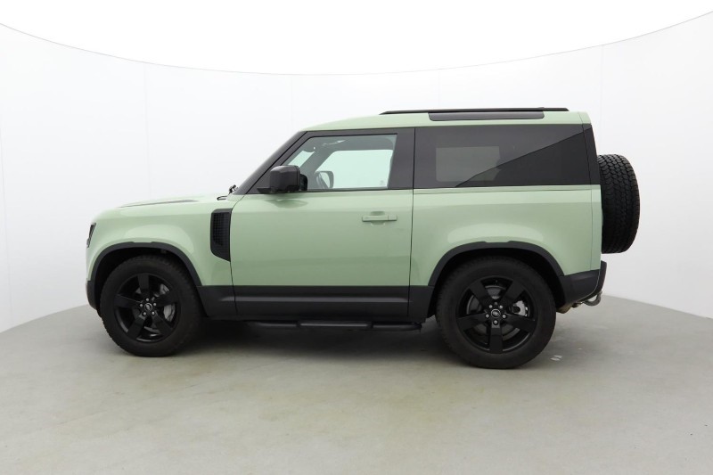 Used Land Rover Defender 2023 for sale - 77848220: Photo 5