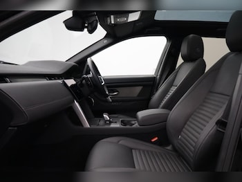 Used Land Rover Discovery Sport 2025 for sale - 78270332: Photo