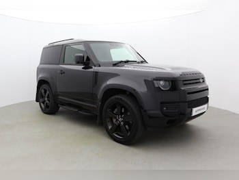 Used Land Rover Defender 2025 for sale - 78108900: Photo