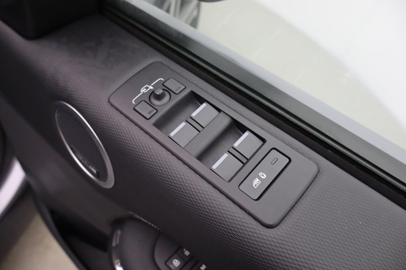 Used Land Rover Discovery 2024 for sale - 77186458: Photo 30