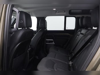 Used Land Rover Defender 2020 for sale - 79583756: Photo