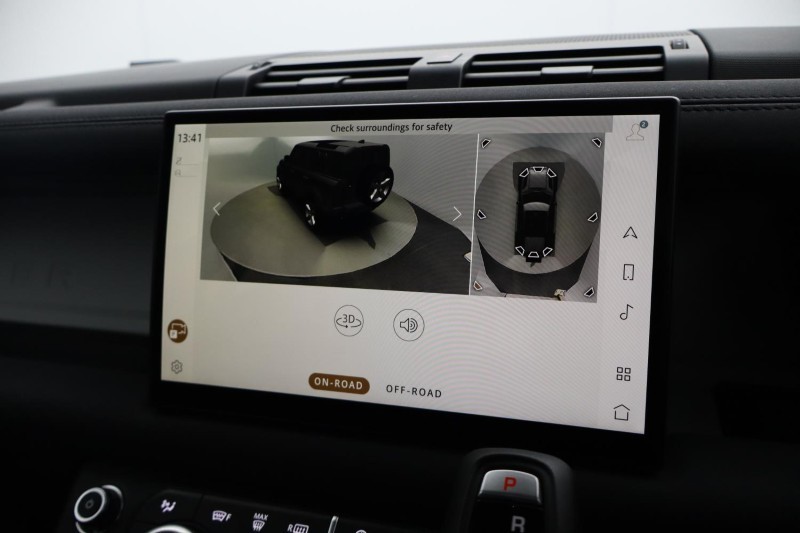 Used Land Rover Defender 2021 for sale - 78064075: Photo 12