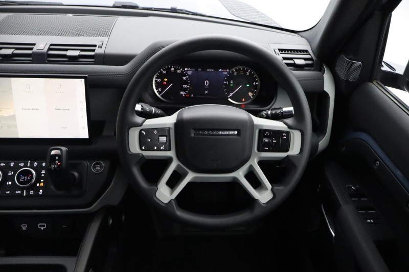 Used Land Rover Defender 2021 for sale - 78064075: Photo 15