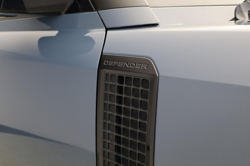 Used Land Rover Defender 2021 for sale - 78064075: Photo 20