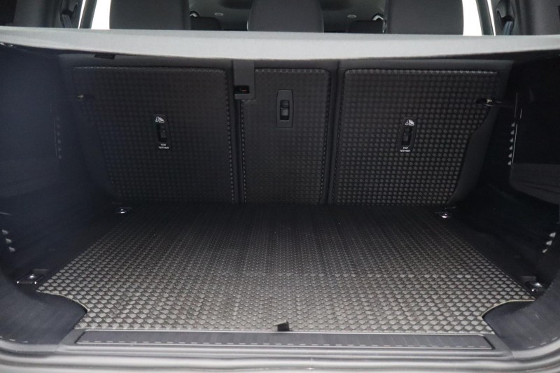 Used Land Rover Defender 2021 for sale - 78064075: Photo 26