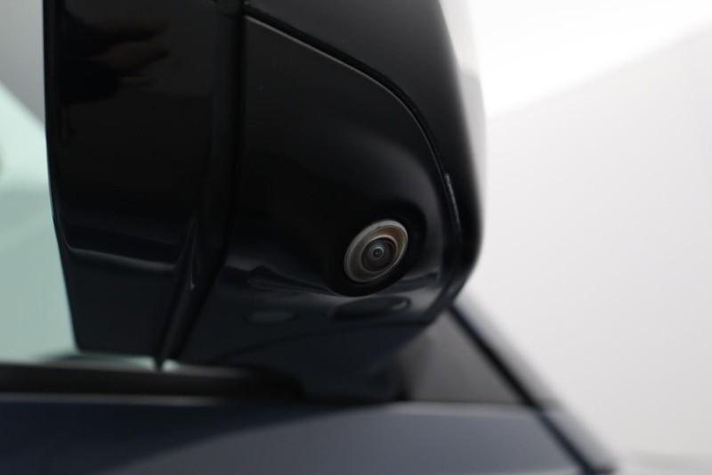 Used Land Rover Defender 2021 for sale - 78064075: Photo 32