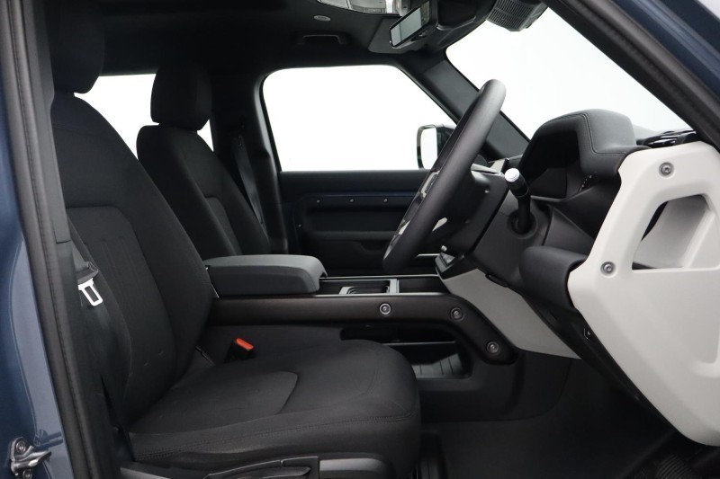 Used Land Rover Defender 2021 for sale - 78064075: Photo 39