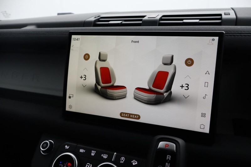 Used Land Rover Defender 2021 for sale - 78064075: Photo 42