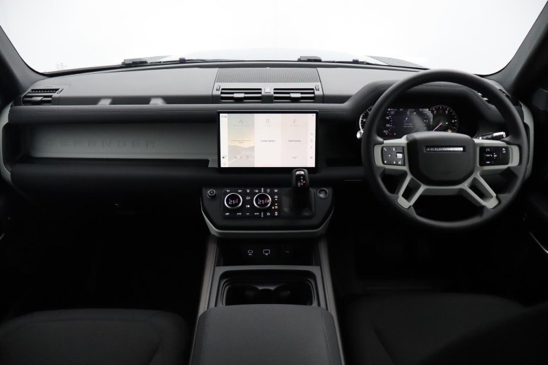 Used Land Rover Defender 2021 for sale - 78064075: Photo 9