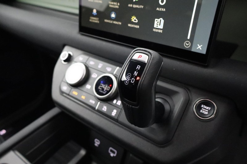 Used Land Rover Defender 2023 for sale - 77619308: Photo 14