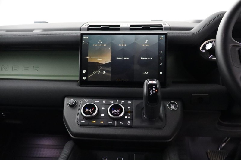 Used Land Rover Defender 2023 for sale - 77619308: Photo 15