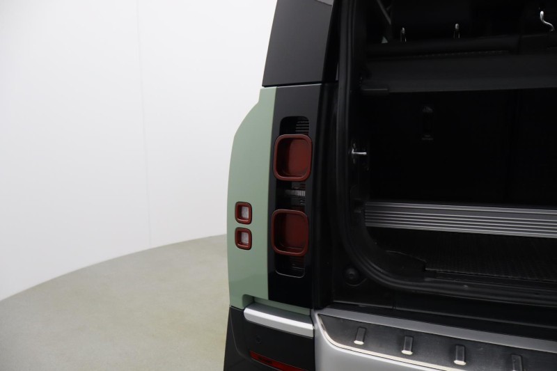 Used Land Rover Defender 2023 for sale - 77619308: Photo 24