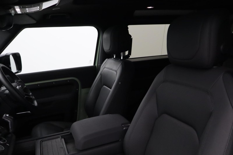 Used Land Rover Defender 2023 for sale - 77619308: Photo 31