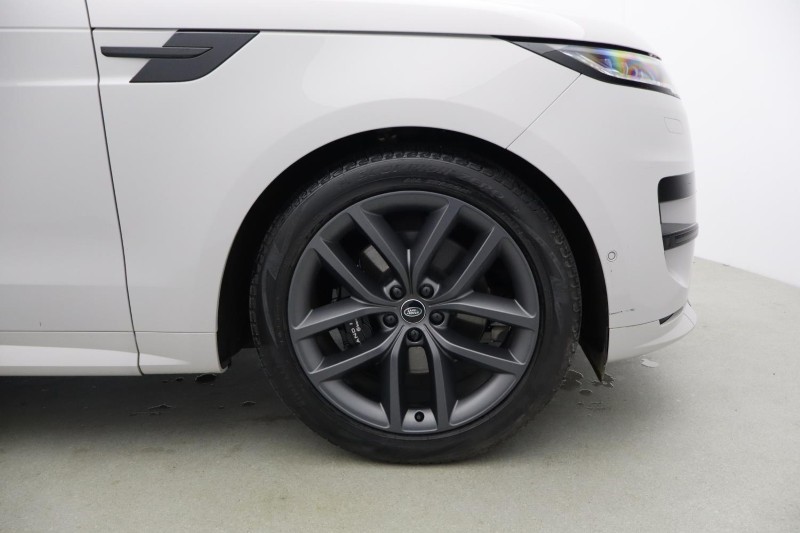 Used Land Rover Range Rover Sport 2024 for sale - 77803990: Photo 8
