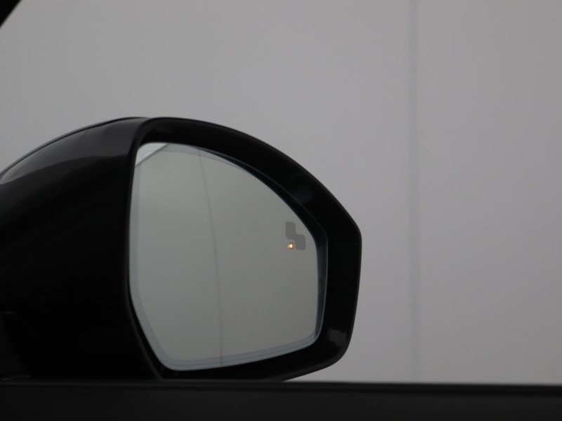 Used Land Rover Range Rover Velar 2025 for sale - 78152741: Photo 50