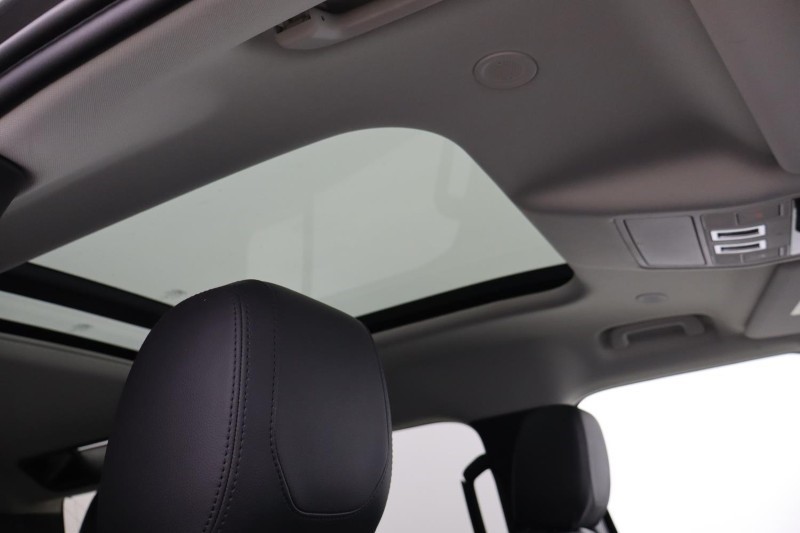 Used Land Rover Defender 2022 for sale - 77186427: Photo 27