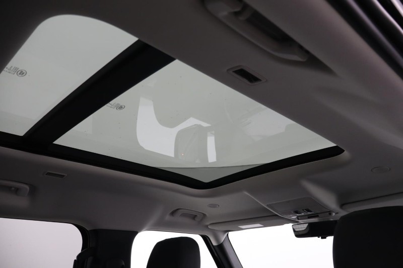 Used Land Rover Defender 2022 for sale - 77186427: Photo 46