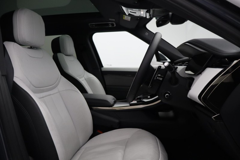 Used Land Rover Range Rover Sport 2025 for sale - 77803963: Photo 36
