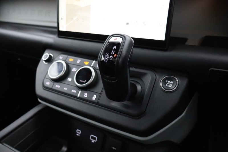 Used Land Rover Defender 2023 for sale - 76981291: Photo 13